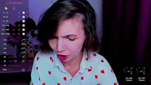 KindHazelHere_ webcam