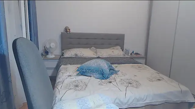 MatureDiana webcam