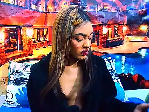 IndianPretty14u2Luv webcam