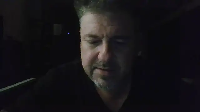Luvslave7 webcam