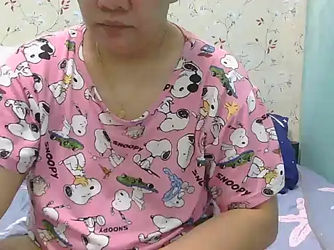 Hottie_mommy28 webcam