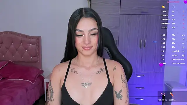Lizzie_corner_v live cam on StripChat