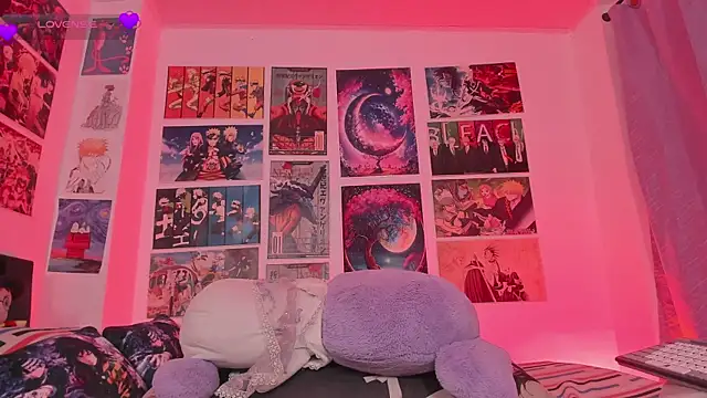 MissCurvyTop webcam