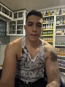 OliverWest04 webcam