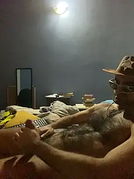 HairybutHorny webcam