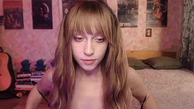 Friendly_Ellie webcam