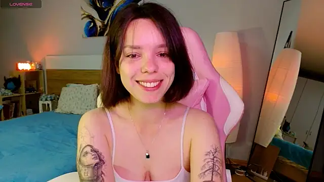 Maya_Campbell webcam