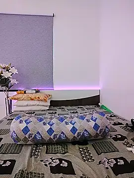 LoveLy-Soneya webcam