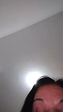 Yaya_Mineira webcam
