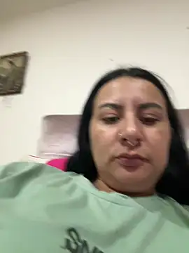 Abril_Luv webcam