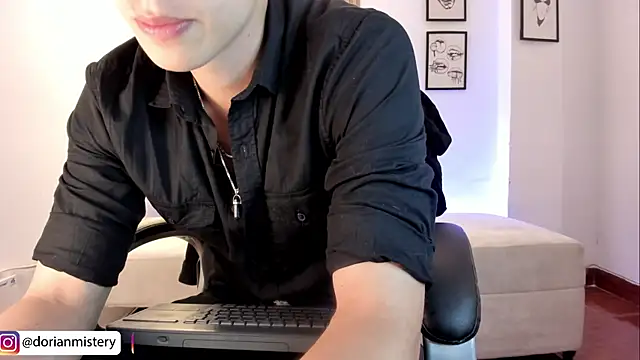 Dorianmistery2322_ webcam