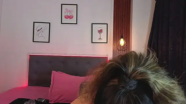 sasi_luna webcam