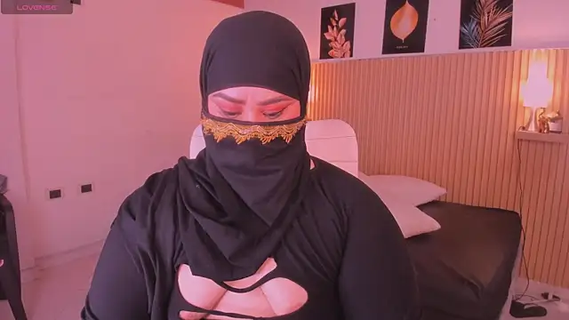 samanee_konn webcam