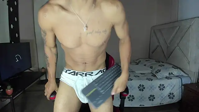 Toptony22 webcam
