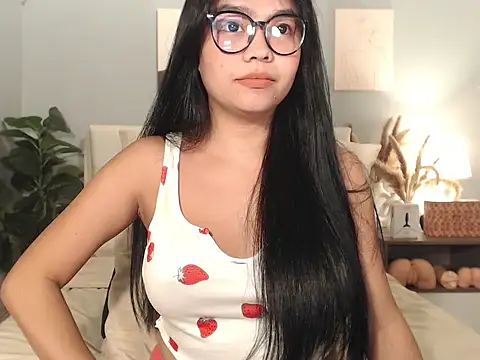 HotAsianGabby69 webcam
