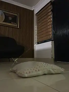Naho_19 webcam