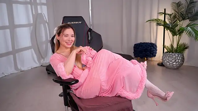 KittyCaitlin webcam