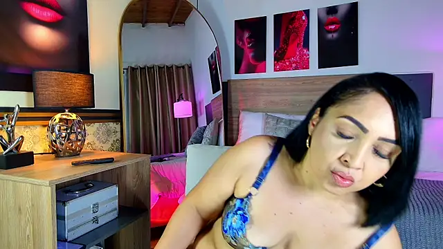 Madissononee webcam