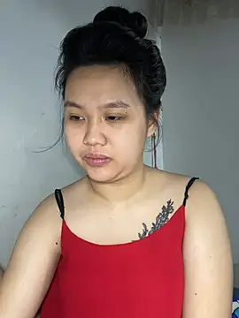 Almira6868 webcam