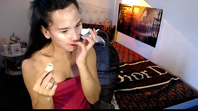 NinaDOM4CUM webcam