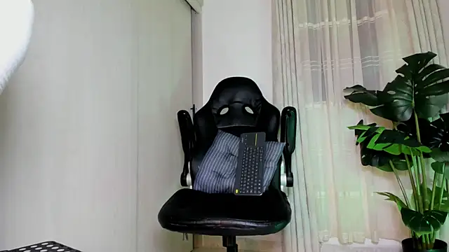 biscuit_oliva (M young) - CUM