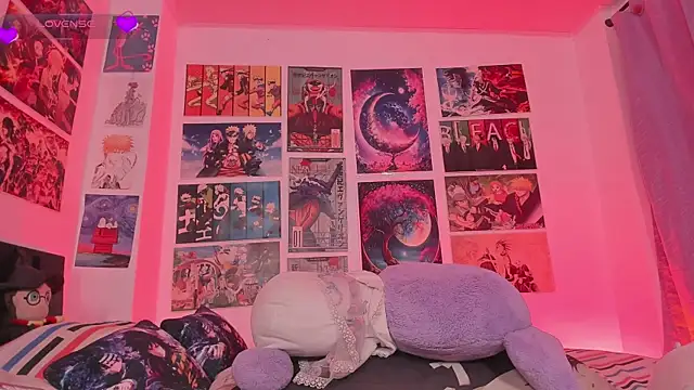 MissCurvyTop webcam