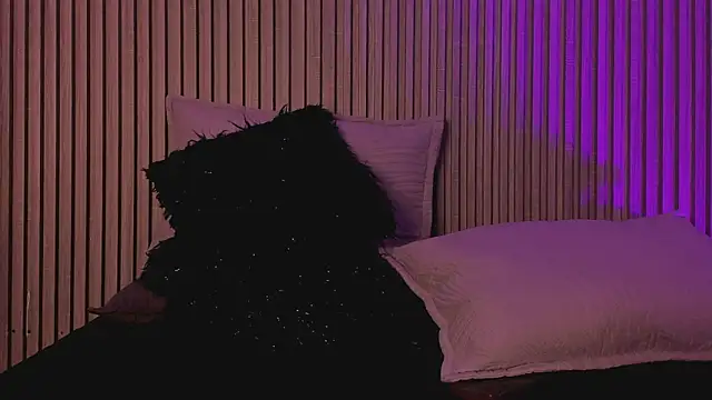 ashvalentine_ webcam