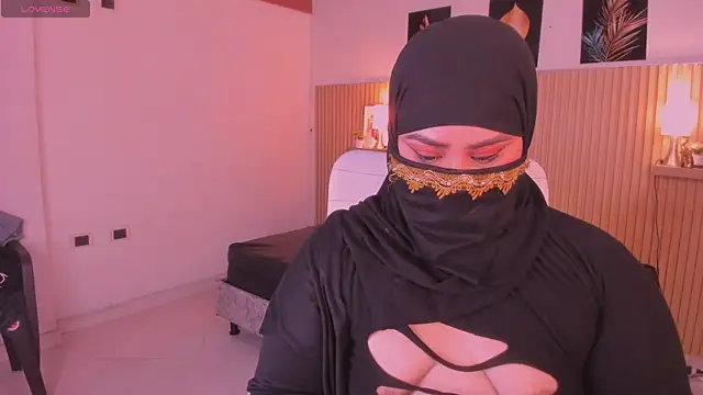 samanee_konn webcam