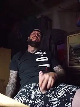 Beardedtattood live sex cam