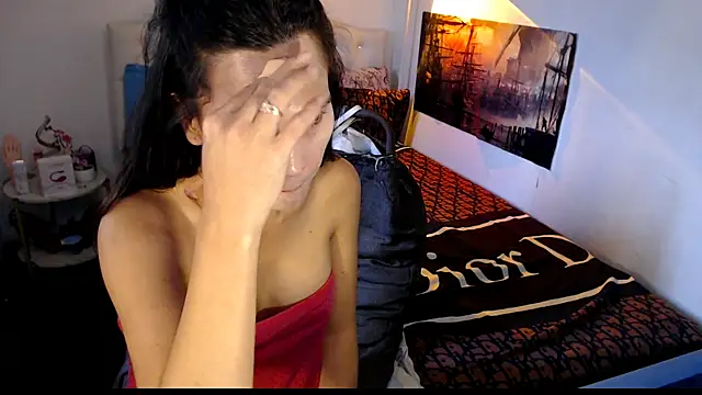 NinaDOM4CUM webcam
