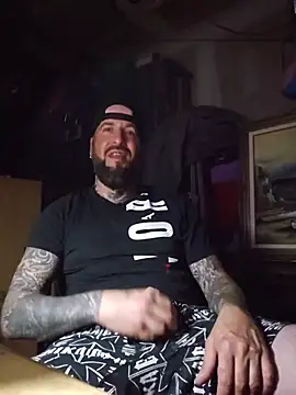 Beardedtattood live sex cam