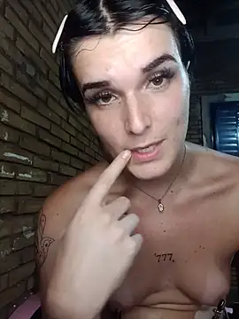 lua_bblinda live cam