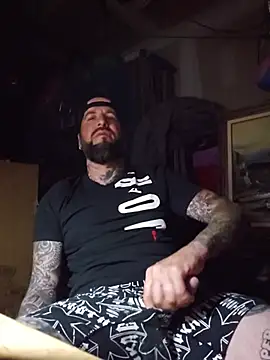 Beardedtattood live cam