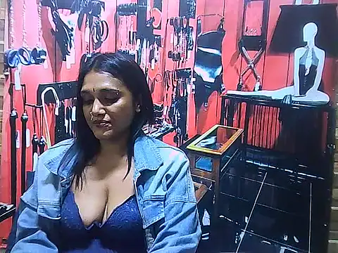 IndianSexyLady20 webcam