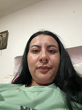 Abril_Luv webcam