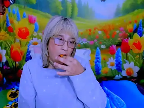 indianroxy webcam