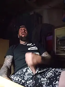 Beardedtattood webcam