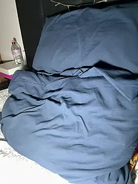 Hannah_Kiim webcam