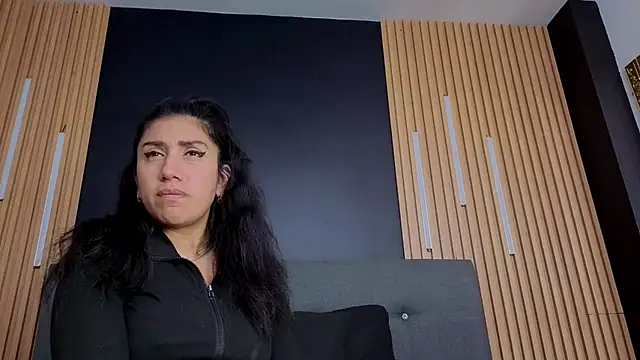 MihaCarther webcam