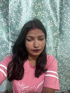Priyaa_1433 webcam