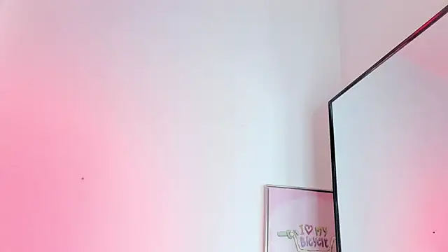 miaapril webcam