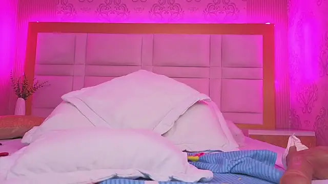 CAROL_SUCKER webcam