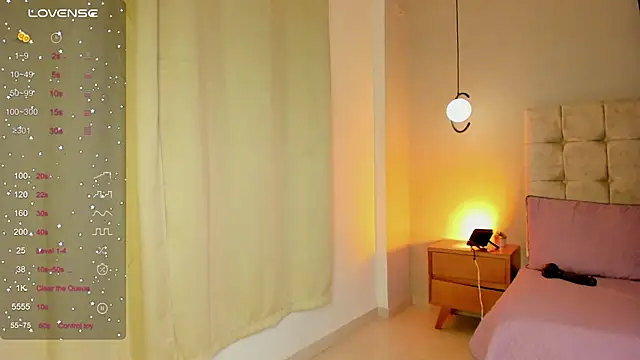 Naomy9_ webcam