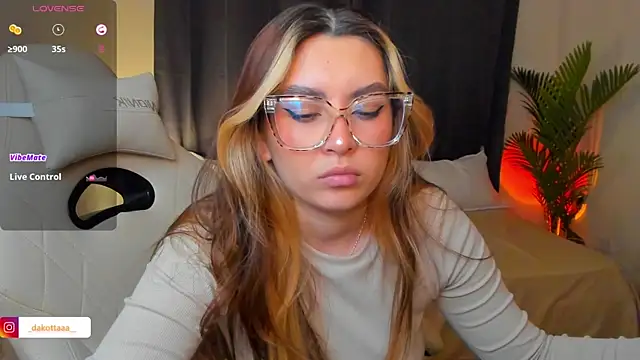 dakottaa_ webcam
