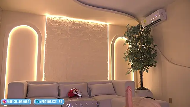 Dakota_Lee webcam