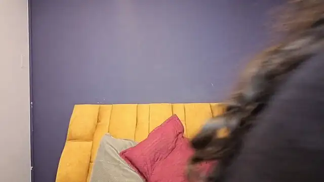 KendraaSimons webcam