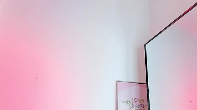 miaapril webcam