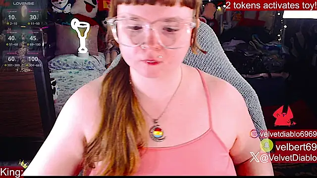VelvetDiablo live cam