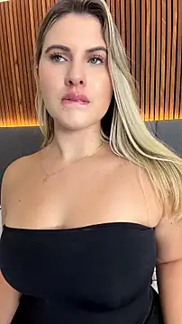 EmiilyAdams_ webcam