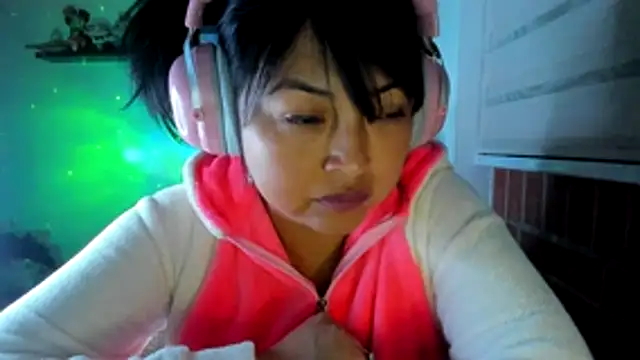 Shaddycute_ webcam